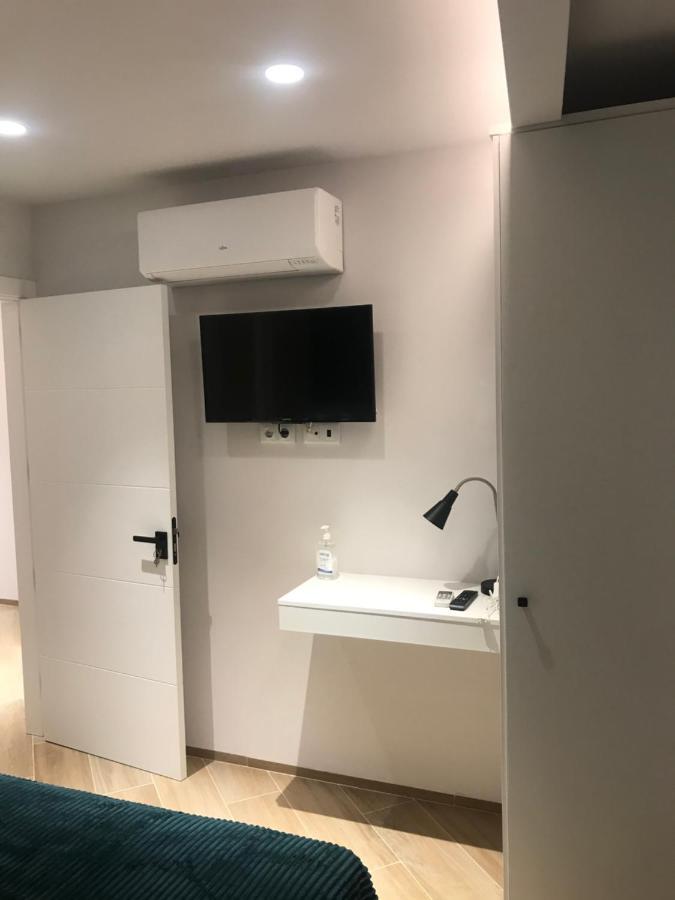 Hostal Leon Torreorgaz Extérieur photo